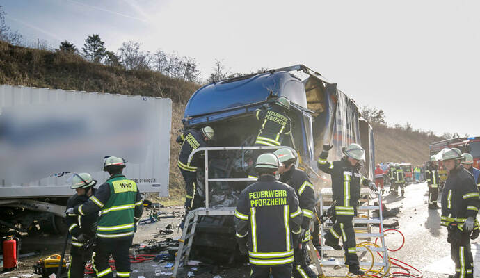 Bei dem tragischen Unfall war ein Lkw-Fahrer ums Leben gekommen.