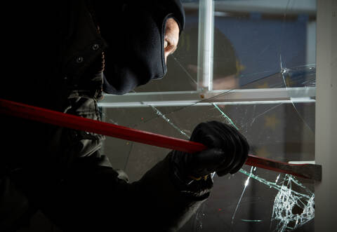 Unbekannte Täter erbeuten mehrere Wertgegenstände 