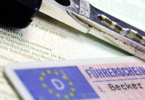 Einen Führerschein konnte der Autofahrer in Schömberg nicht vorweisen.