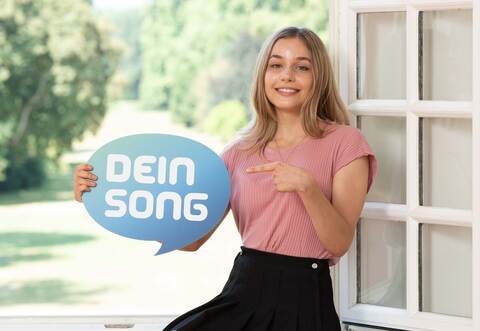 Die 16-jährige Eliana aus Remchingen nimmt an der KiKA-Casting Show „DEIN SONG“ teil.