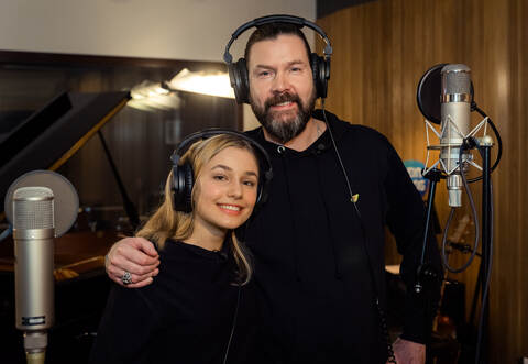 Den letzten Schliff hat Eliana Hebborn ihrem Song mit Rea Garvey verliehen.