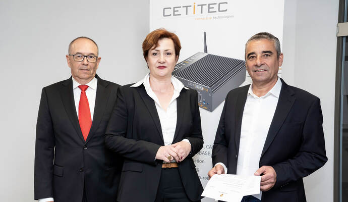 Die Rechtsanwälte Rolf Pfisterer und Eva Kurek mit Cetitec-Geschäftsführer Thomas Keicher (rechts).