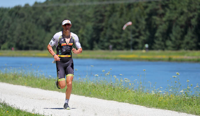Sebastian Kienle in Aktion. Sebastian Kienle in Aktion.