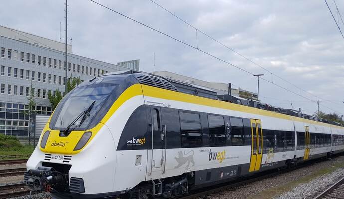 Der Fahrzeugtyp Talent 2 von Bombardier kam zum Abelio-Betriebsstart in der Region kaum zum Einsatz kommen. Der Hersteller hat Kapazitätsprobleme und erst im August ist mit einer relevanten Nachlieferung zu rechnen. Foto: Marx