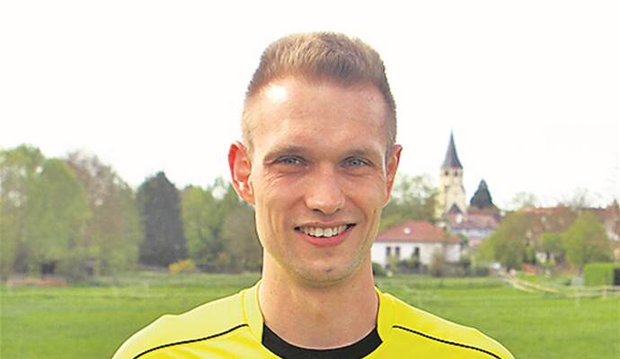 Tobias Lochmüller aus Lomersheim pfeift in der Landesliga. Tobias Lochmüller aus Lomersheim pfeift in der Landesliga.