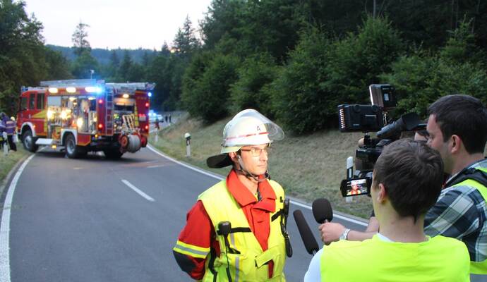 Die Rettungskräfte waren machtlos: Die 29-jährige Frau war bereits tot, als sie an der Unfallstelle eintrafen.