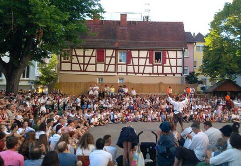 Tausende strömten zum Peter-und-Paul-Fest nach Bretten im Jahr 2019.