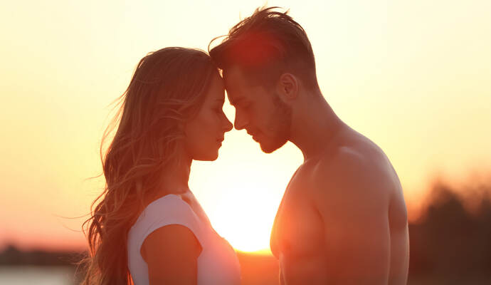 PZ-news gibt fünf spannende Tipps für Paare.