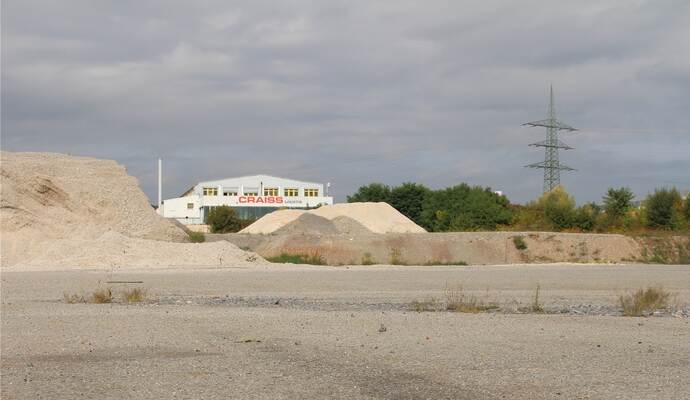 Das Logistikunternehmen Craiss könnte in wenigen Jahren schon den bisherigen Standort verlassen. Das würde neue Möglichkeiten eröffnen. Foto: Lutz