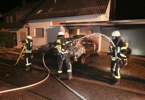 Im Dezember brannten unter anderem zwei Autos in Ersingen.