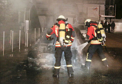 Drei Autos wurden damals in Neuenbürg offenbar angezündet, ein viertes durch das Feuer beschädigt.