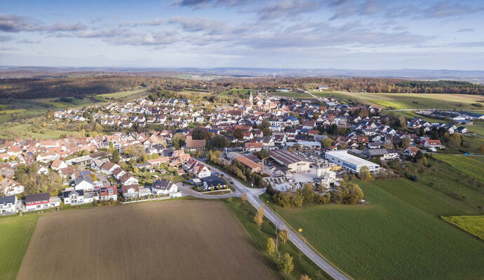 3134 Einwohner leben in dieser Gemeinde: Wurmberg.