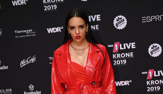 Die Rapperin Juju bei der Verleihung der 1live Krone 2019. 2020 kommt sie in die Region.