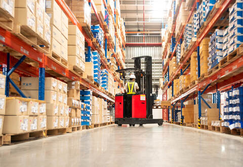 Die Unbekannten hatten es auf eine Lagerhalle in Ensingen abgesehen.