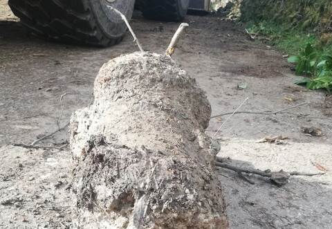 Dieses Betonfundament wurde in Ötisheim angeliefert.