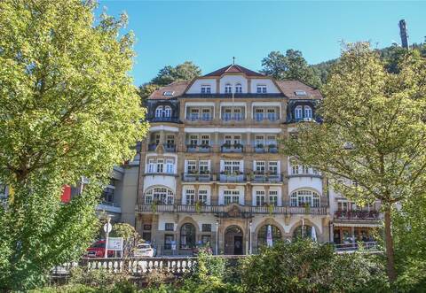 Das Bad Wildbader Rathaus: Sollte eine Nachfolgerin oder ein Nachfolger für Klaus Mack nötig sein, wird dieser erst im nächsten Jahr einziehen können.