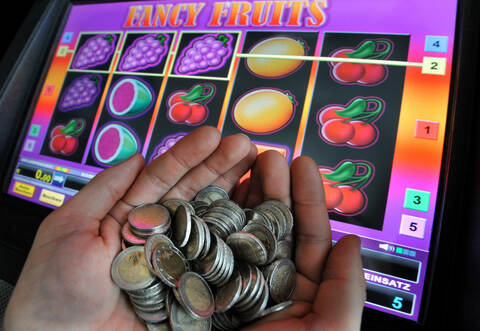 Die Langfinger hatten es gezielt auf die Spielautomaten der Gaststätte abgesehen.