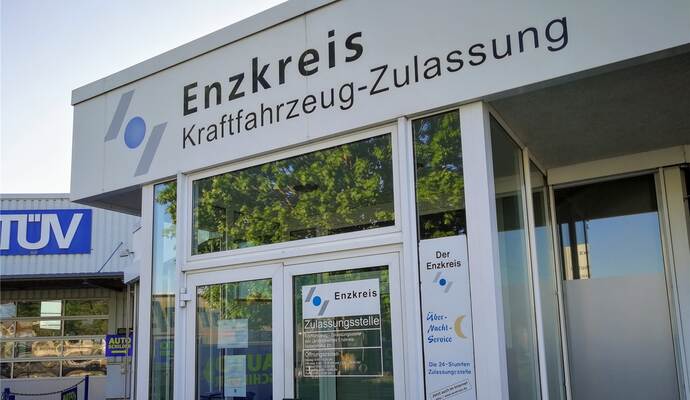 Das Jobcenter, die Kfz-Zulassungsstelle und die Erziehungsberatungsstelle sollen in Mühlacker zukünftig unter einem Dach gebündelt werden Das Jobcenter, die Kfz-Zulassungsstelle und die Erziehungsberatungsstelle sollen in Mühlacker zukünftig unter einem Dach gebündelt werden
