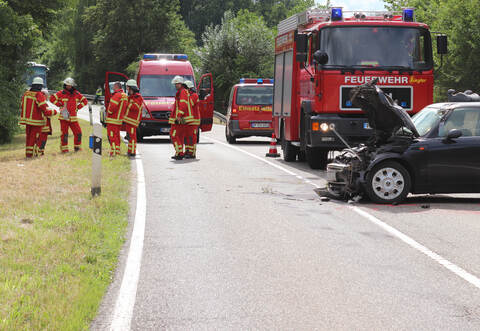Bei einem Überschlag mit ihrem Mini wurde eine Autofahrerin lebensgefährlich verletzt. Foto: Cichecki