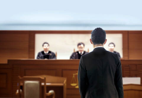 Die Frage der Blendung eines tödlich verunglückten Radfahrers durch Arbeitsleuchten eines Traktors prägte die Gerichtsverhandlung, die vor der Einstellung des Verfahrens steht.