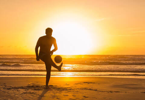 Sommerzeit ist Ferienzeit. Das gilt nicht nur für den normalen Bürger, sondern auch für Profisportler.