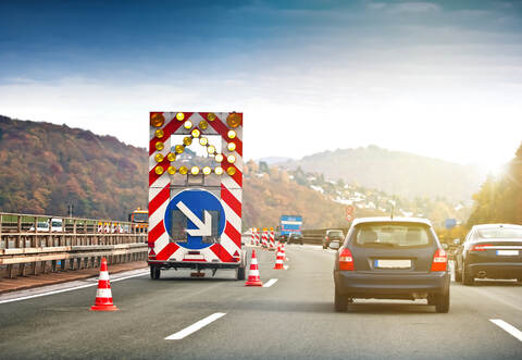 Autofahrer auf der A8 zwischen Karlsbad und Pforzheim müssen sich in der kommenden Woche auf eine Baustelle einstellen.