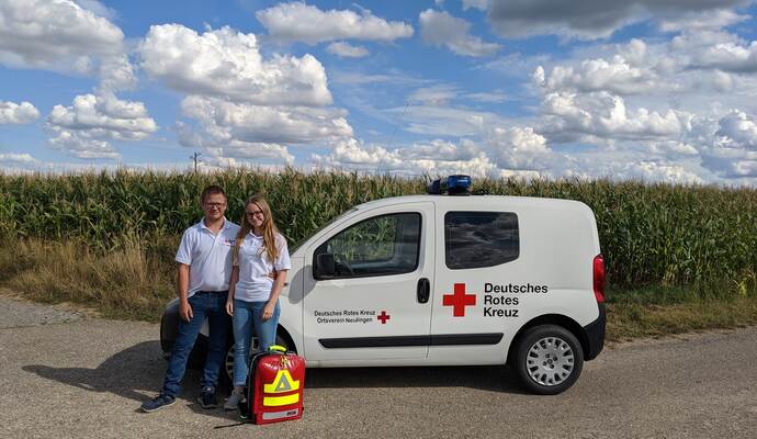 Tobias Wichmann und Luisa Wüst vom DRK-Ortsverein Neulingen wurden bei einem Restaurantbesuch zu Lebensrettern.