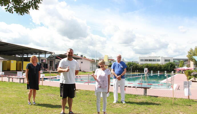 Lebensretter_Niefern_Freibad Lebensretter_Niefern_Freibad