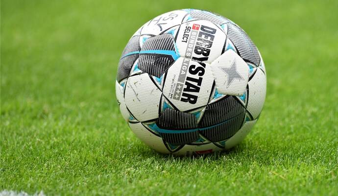 Phoenix Lomersheim kassierte in der Bezirksliga gegen Höfingen kurz vor dem Ende noch den Ausgleich.
