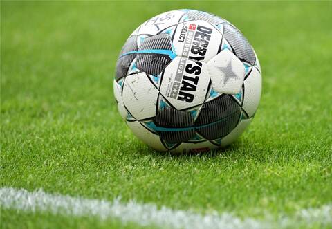 Phoenix Lomersheim kassierte in der Bezirksliga gegen Höfingen kurz vor dem Ende noch den Ausgleich.