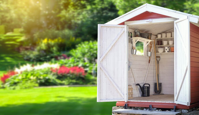 Die Tatverdächtigen sollen für mehrere Einbrüche in Gartenhäuser verantwortlich sein.