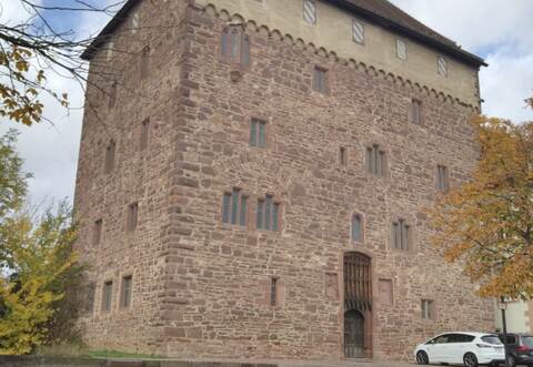 Der Schleglerkasten in Heimsheim gehört mittlerweile der Stadt. Das historische Areal mit Schlosshof, Marktplatz und zentralen Entwicklungsflächen wird noch großzügiger gefördert. Archivfoto: Stadt Heimsheim