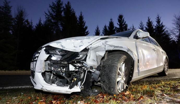 Vermutlich wegen Glätte ist es heute Morgen zu dem Unfall zwischen Langenbrand und Waldrennach gekommen.