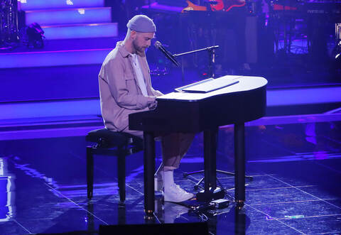 Lehrer Alessandro Pola von der Willy-Brandt-Realschule in Königsbach-Stein kämpft am Sonntag um den Einzug in die Live-Shows von "The Voice of Germany".