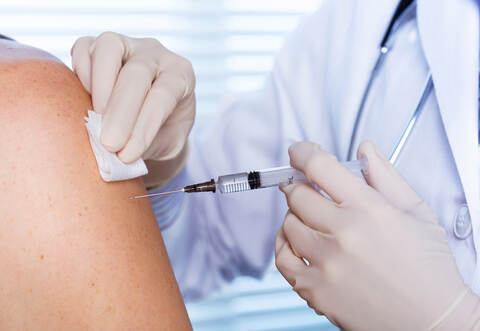 Jeweils an einem Standort in Pforzheim, dem Enzkreis und dem Kreis Calw entsteht ein Impfzentrum.