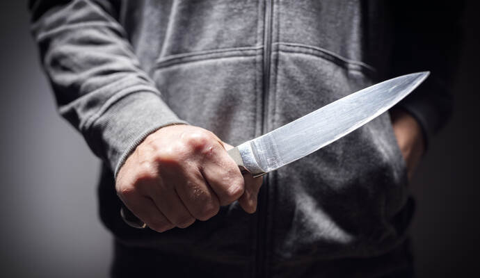 Überall_Messer_Symbolbild