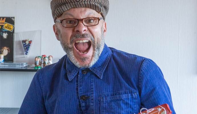 "Komm, wir bleiben daheim": Ersinger dichtet neuen Lockdown-Song