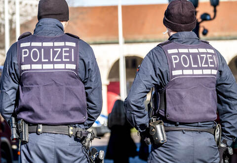 Seit November 2020 kam es bei den sonntäglichen Demonstrationen (Symbolbild) auf dem Brettener Marktplatz durch den Versammlungsleiter und auch durch die von ihm bestimmten Ordner sowie durch die Teilnehmr mehrfach zu Missachtungen der bestehenden Corona-Schutzauflagen.