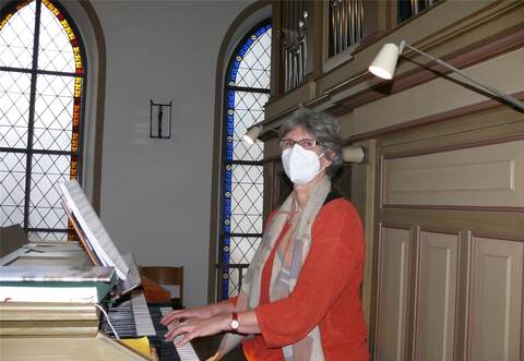 In den evangelischen Kirchen Sankt Wolfgang in Sprantal und Sankt Stephan in Nußbaum (Foto) erklang am Sonntag feierliche Orgelmusik durch Kantorin Anne Max.