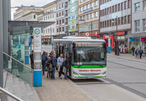 Seit Monaten beschäftigt die Vergabe von Buslinein im westlichen Enzkreis die Stadt Pforzheim, den Enzkreis und den Kreis Calw.