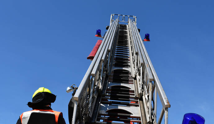 Die Freiwillige Feuerwehr in Königsbach-Stein bekommt eine neue Drehleiter.