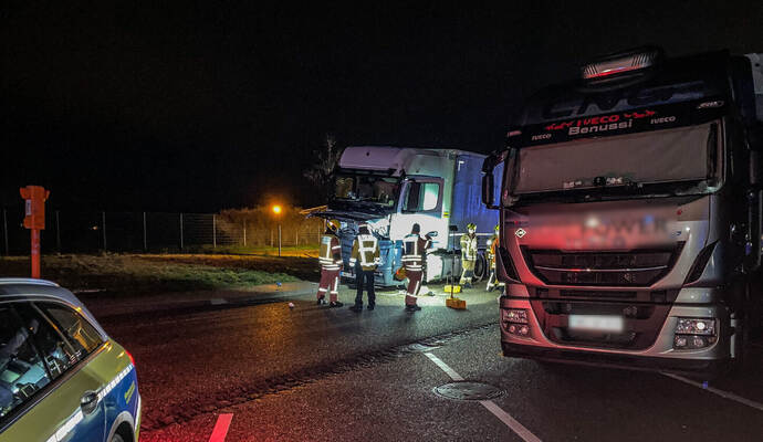 Wie es zu dem tragischen Unfall am Montagabend gekommen ist, ist derzeit noch nicht bekannt.