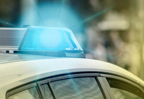 Nach einer Serie von Farbschmierereien mit politischem Inhalt im Mühlacker Teilort Lienzingen ermittelt nun der Staatsschutz.