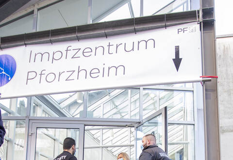Impfstart Impfzentrum St Maur Halle