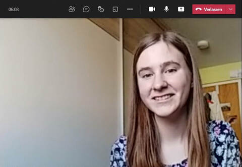 Lena Sichert, Schülerin an der Verbandsschule im Biet, sammelt im digitalen Bewerbungsgespräch mit Michael Dörwang Erfahrung. Sie sucht einen Ausbildungsplatz für 2022.