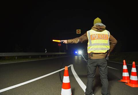 «Gespür für Verdächtige» - Nächtliche Polizeikontrolle Autobahn