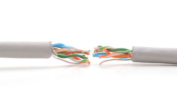 Tausende Haushalte waren am Donnerstag ohne Internet – wegen eines Unfalls bei Bauarbeiten in Niefern. Tausende Haushalte waren am Donnerstag ohne Internet – wegen eines Unfalls bei Bauarbeiten in Niefern.