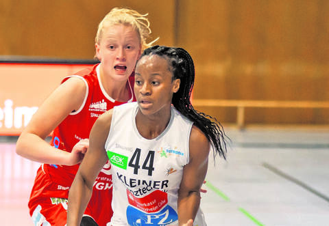Geht vorneweg: Sterne-Kapitänin Emmanuella Mayombo lenkt das Spiel der Bundesliga-Basketballerinnen.