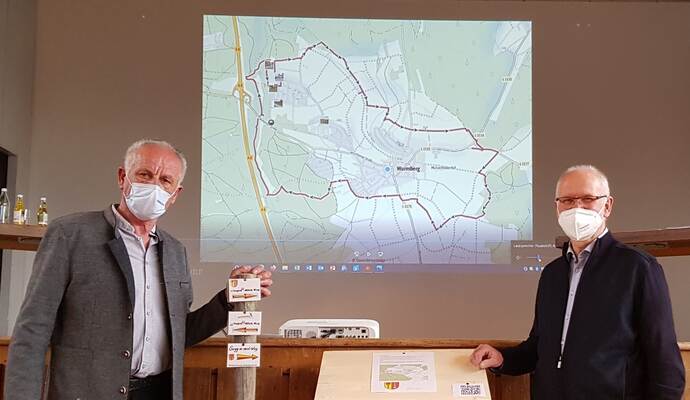 Die Gemeinderäte und Organisatoren Michael Britsch (links) und Dietmar Schaan setzen zu den Ortsjubiläen viele Ideen um.