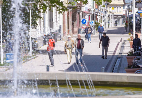 Das baden-württembergische Sozialministerium und die Kommunalen Landesverbände geben vorläufig grünes Licht für insgesamt 19 Modellprojekte aus verschiedenen gesellschaftlichen Bereichen. Im Bereich Tourismus ist auch die Stadt Bad Wildbad dabei.